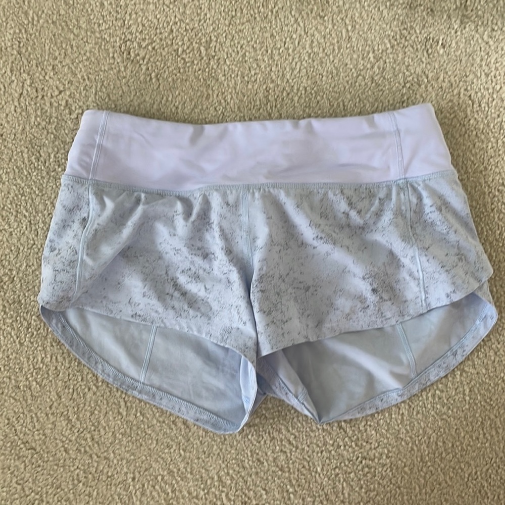 Lululemon 2.5” speed up shorts